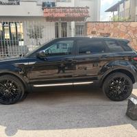 Range Rover Evoque All Black Edition