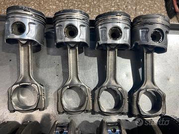 albero motore pistoni e bielle 