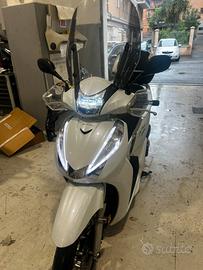 Scooter honda sh 300 abs