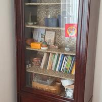 libreria vetrina antica