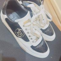 Scarpe taglia 44 come nuove