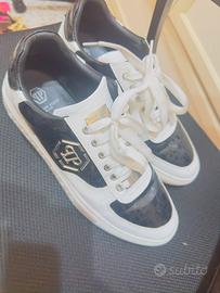 Scarpe taglia 44 come nuove