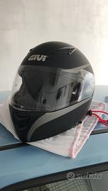 Casco “Givi”
