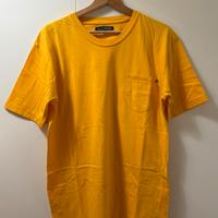 T-shirt con taschino