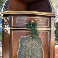 Mobile antico resturato