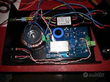 ALIMENTATORE REG. 2A PER APPARECCHI AUDIO