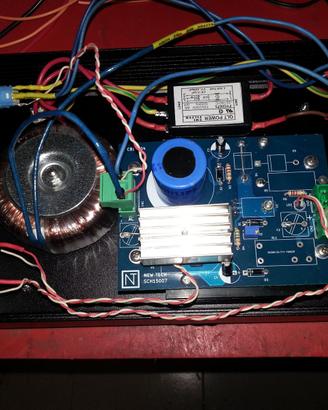 ALIMENTATORE REG. 2A PER APPARECCHI AUDIO