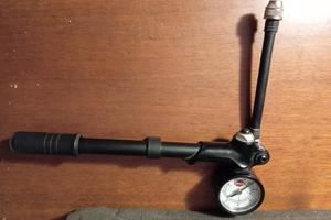 pompa sospensioni per Harley -Davidson 