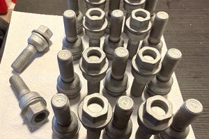 Vite ruota originale VW M14 x 1,5 x 51 Per T5, T6