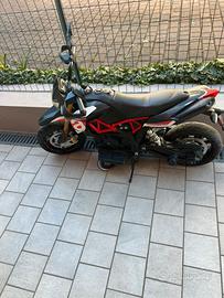 Moto bimbo