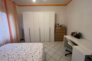 Stanza singola con balcone SOLO DONNE