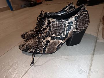 Décolleté stringate a punta in pitone vintage con 