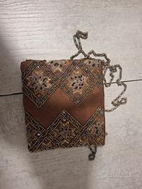Pochette marrone 