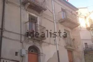 Immobile doppio zona S.s.Salvatore Largo peculio