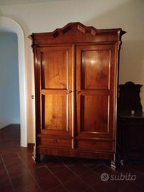 armadio antico stile classico a due ante