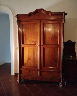 armadio antico stile classico a due ante