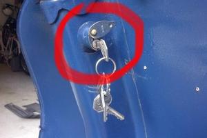 Supporto alloggio bloccasterzo vespa 50 125 gt 150