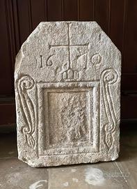Pietra votiva del 1600 originale