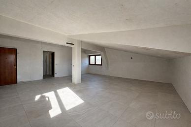 Monolocale ristrutturato, zona S. Pietro Martire