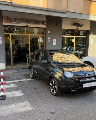 FIAT Panda 1.0 FireFly S&S Hybrid Pandina Cross-
