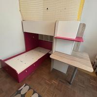 Cameretta, Letto a castello ad angolo con Scrivani