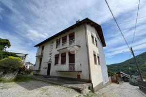 4 LOCALI A VALCHIUSA