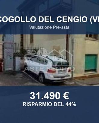 Immobile in asta di 174 m² con più di 5 locali a C