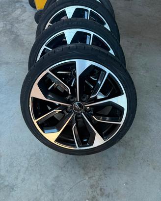 Cerchi e gomme Audi Sport 19"