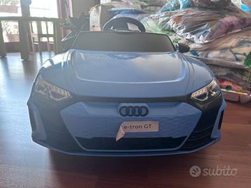 Macchina elettrica per bambini 12V Audi RS e-tron