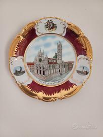 piatti decorati in oro