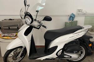 Honda sh mode 125 scooter