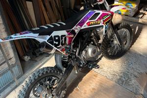 Pit bike