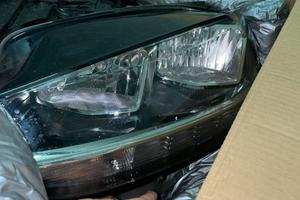 Fari Golf 7.5 Alogeni con striscia led H7-H9