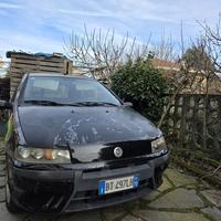 Fiat punto 1.2 EL 200