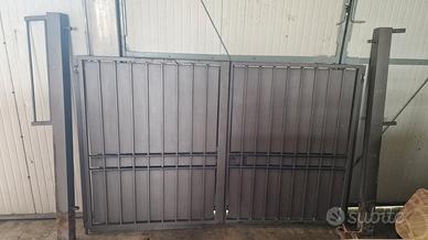 cancello in ferro con colonne