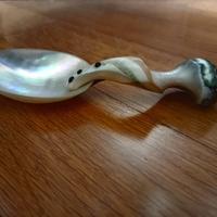 Antico cucchiaio madreperla da caviale conchiglia 