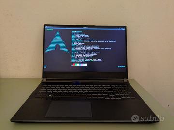 Tuxedo Sirius 16 Gen 1 64GB / 1TB