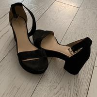 Sandalo nero tqcco basso