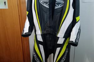 tuta moto donna modificata x diversamente alti..🙃