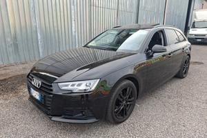 Audi A4 2.0 TDI 150 CV S tronic Total Black TETTO