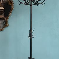 Attaccapanni a piantana in ferro battuto