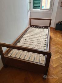letto in legno doppio / a comparsa