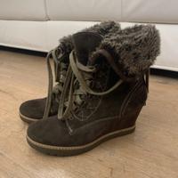 Stivali Wrangler taglia 41 con  pellicciotto