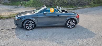 AUDI TT Roadster  iscritta asi