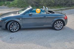 AUDI TT Roadster  iscritta asi