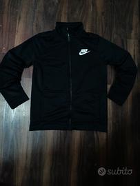 🖤 Nike Black Track Jacket – Comfort e Stile Sport