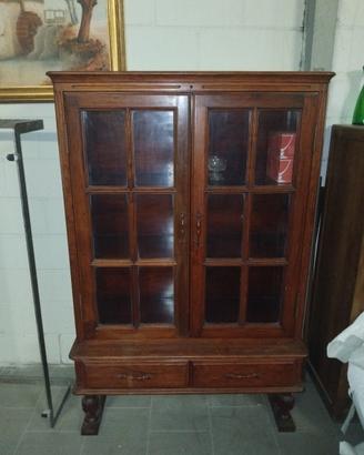 Vetrina in legno