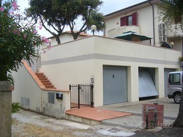 San vincenzo100mt mare loc.conchiglia