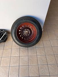 Kit ruotino scorta completo di accessori crik ecc.