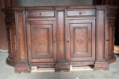 Credenza più poltrone